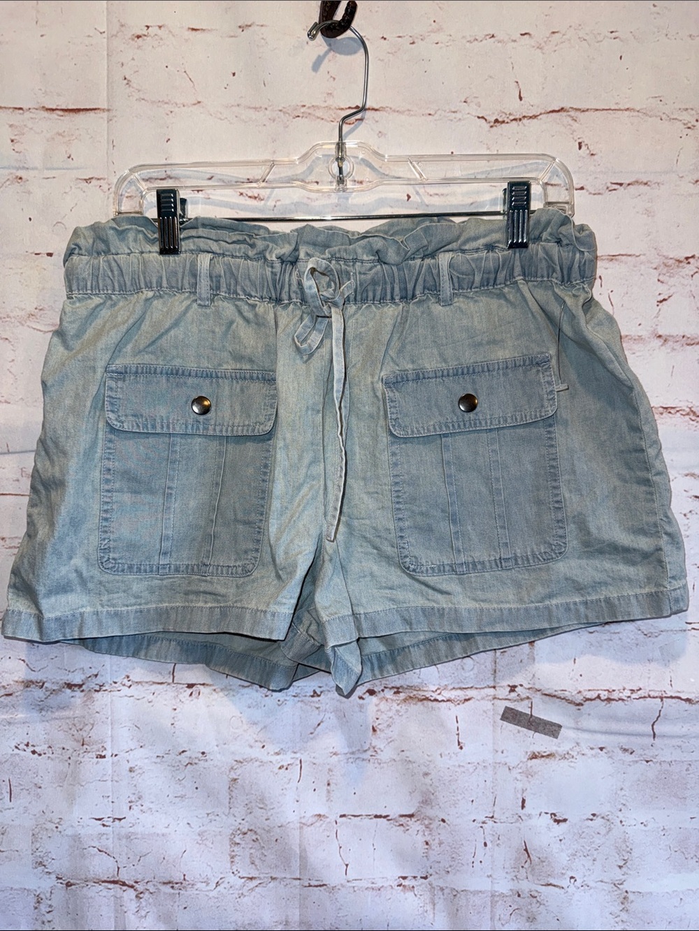 NWT BB Dakota pull on paper bag High-Waist Light Blue Drawstring Shorts Large